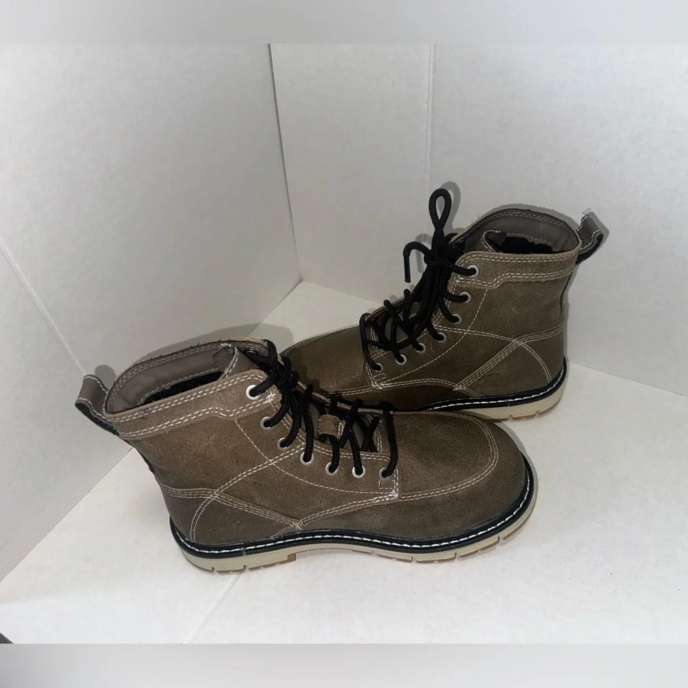 Keen stylish sturdy